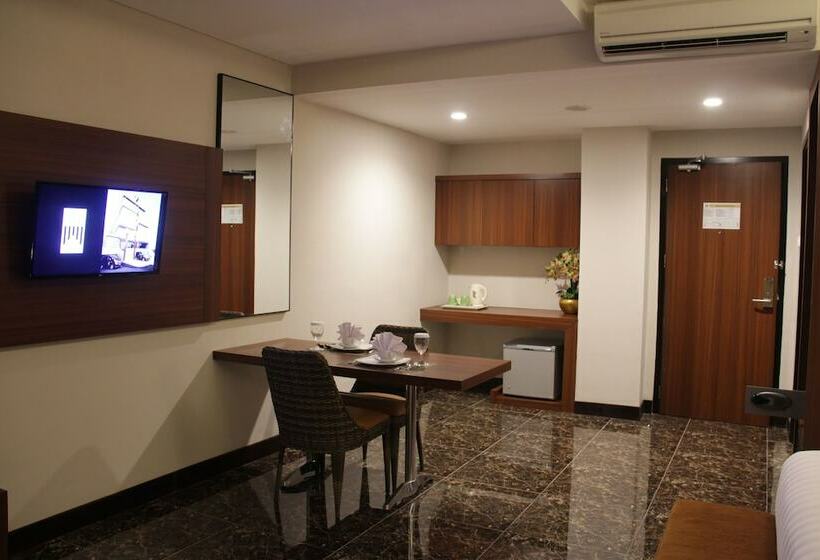 Полулюкс, Atrium Premiere Hotel Cilacap