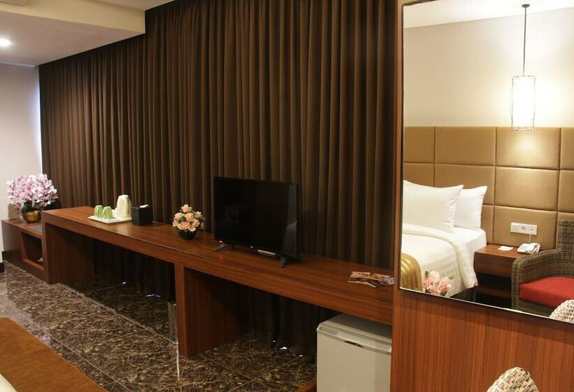 Junior Suite, Atrium Premiere Hotel Cilacap
