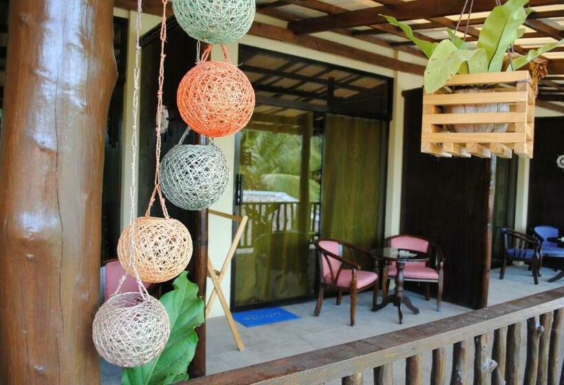 Номер Economy, Captains Lodge And Bar