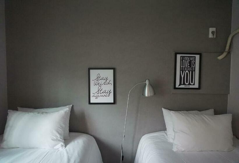 Номер Стандарт, Grim Garden Guesthouse
