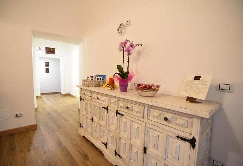 سوییت جونیور, Sunrise B&b