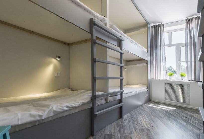 공동 객실, Shukhov Hostel