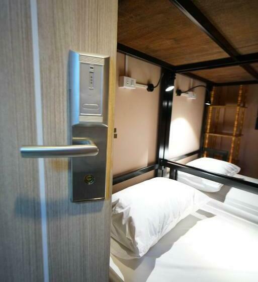 اتاق خانوادگی, Urban Hostel Bangkok