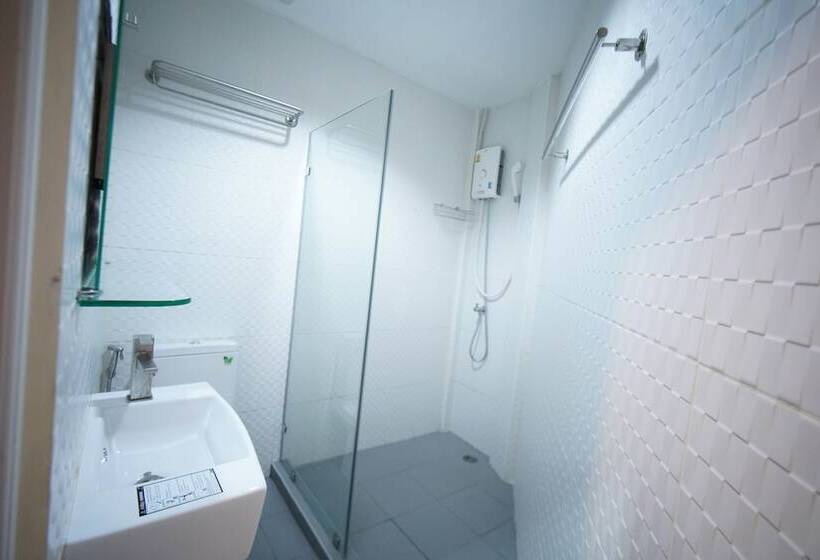اتاق خانوادگی, Urban Hostel Bangkok