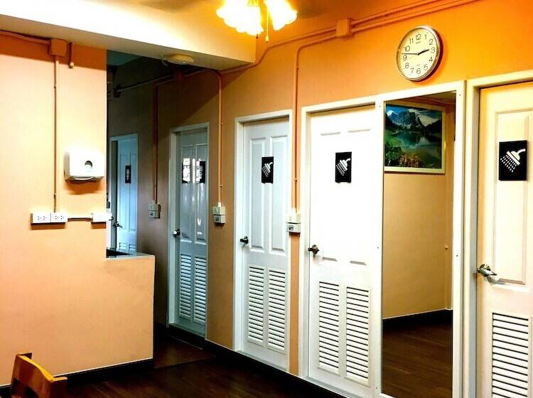 تختخواب در اتاق مشترک, Urban Hostel Bangkok