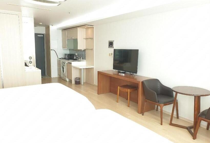 Deluxe Room, Goodday Airtel
