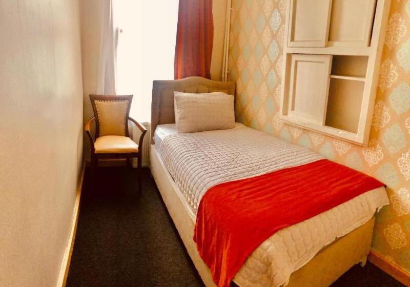 מיטת קינג בסוויטה, Doubletree By Hilton Lafayette East, In