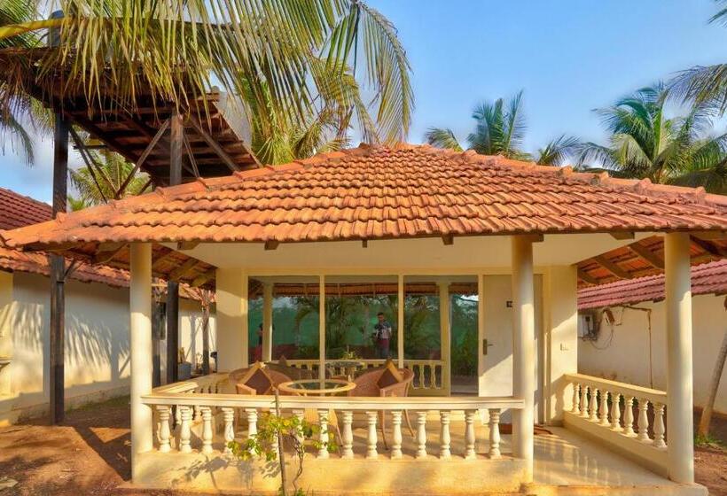 Хижина, Morjim Holiday Beach Resort