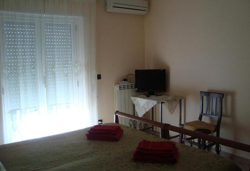 Номер Стандарт с Балконом, B&b Esperança