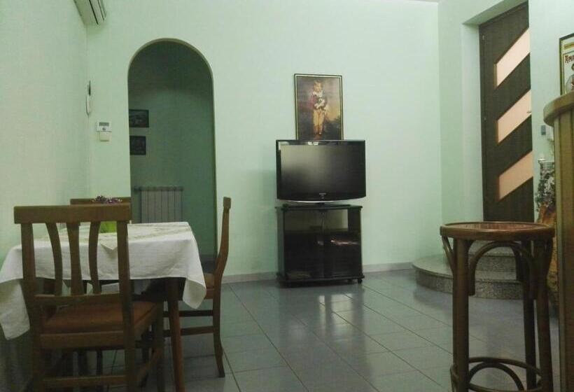 Апартаменты 2 Спальни, B&b Esperança