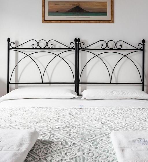 اتاق استاندارد, Mercanti Di Mare