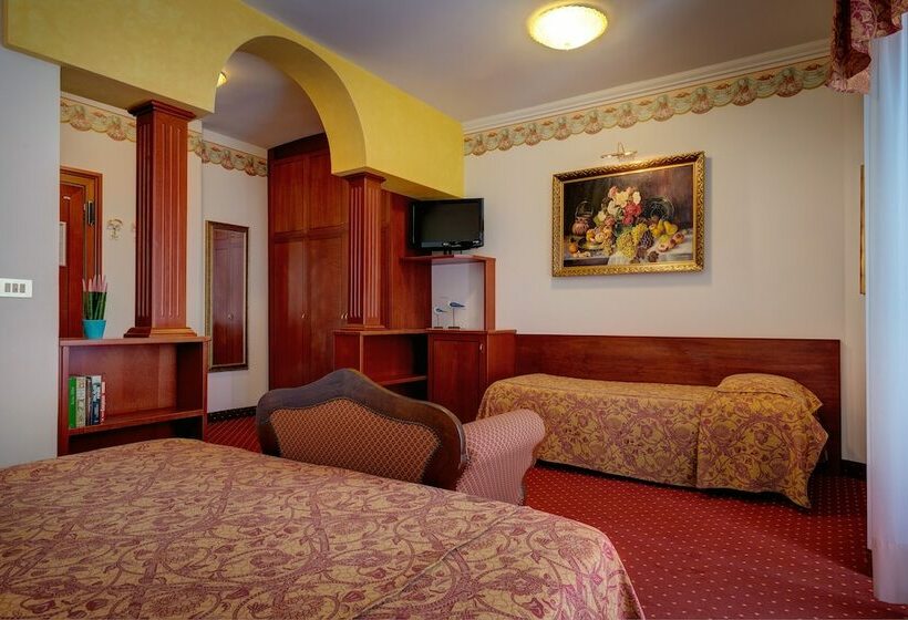 Junior Suite with Balcony, Napoleon