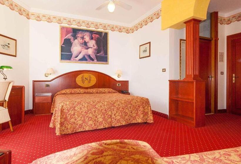 Junior Suite with Balcony, Napoleon