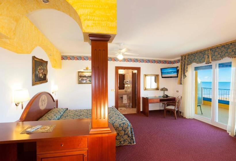 Suite Vista Mar Lateral, Napoleon