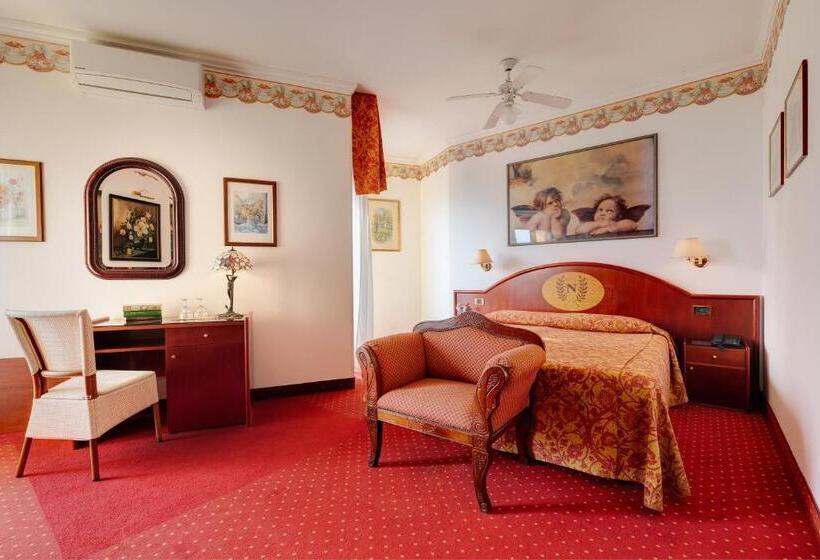 Junior Suite, Napoleon