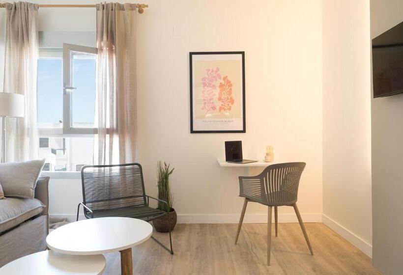 سوییت سوپریور, Lan Suites