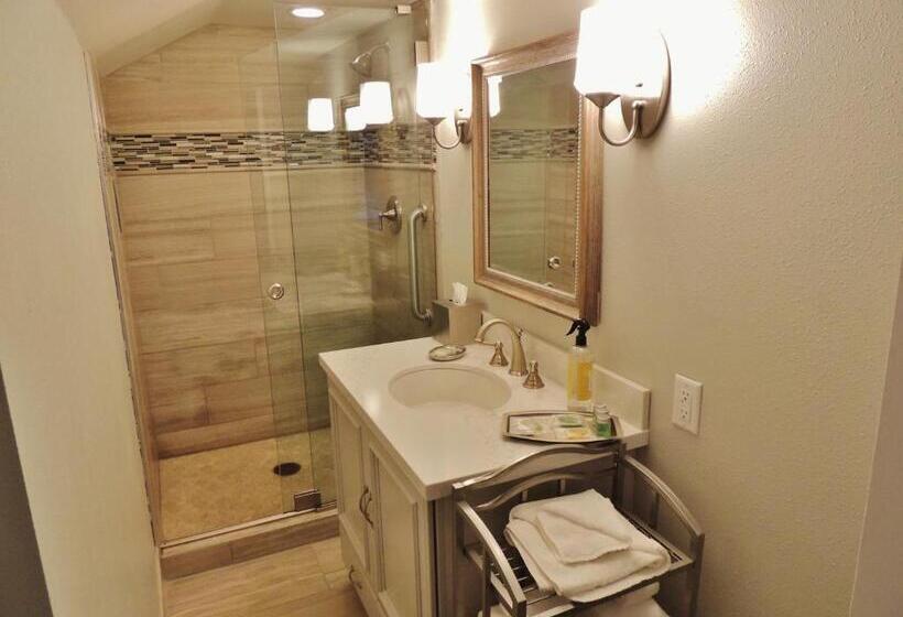 Номер Deluxe, Huff House Inn And Cabins