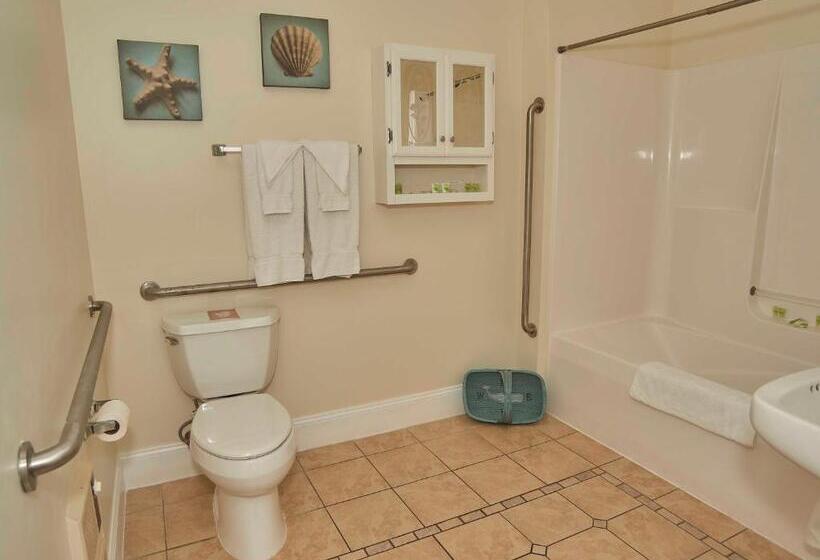 Люкс, Atlantic Breeze Suites