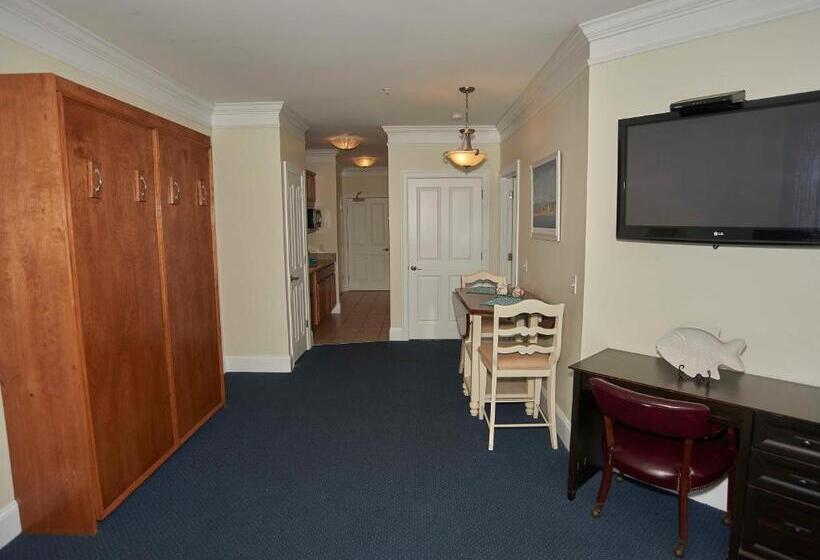 Люкс, Atlantic Breeze Suites