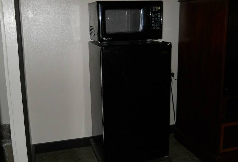 스위트, Value Inn Kenosha I 94   Exit 344