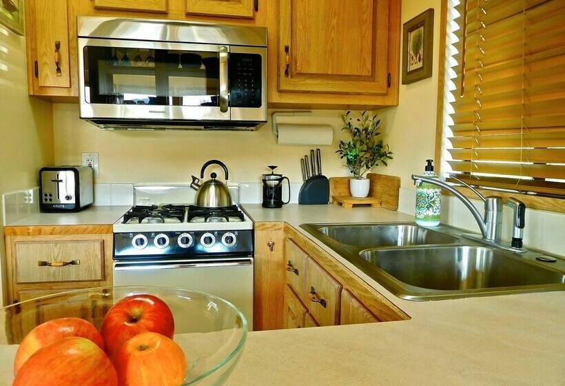 كابينة, Whaleshead Beach Resort