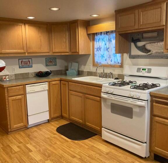 غرفة عائلية مطلّة علي الجبل, Whaleshead Beach Resort