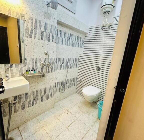 豪华房间, Psr Prem Shobha Residency ! Varanasi   Fully Air Conditioned Hotel At Prime Location With Off Site P