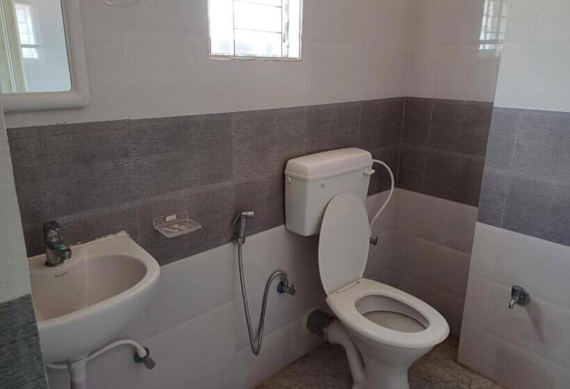 Номер Стандарт, The Urban Escape