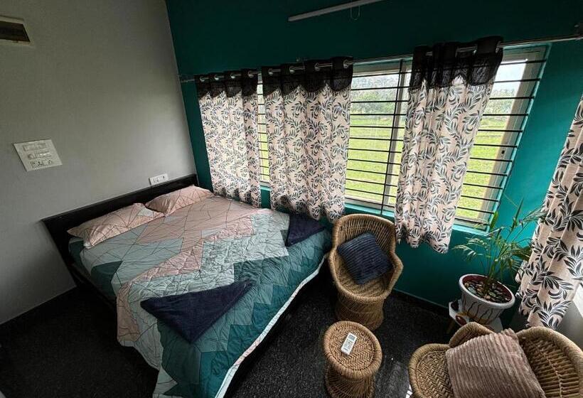 Номер Deluxe с Балконом, Cocogreen Hampi