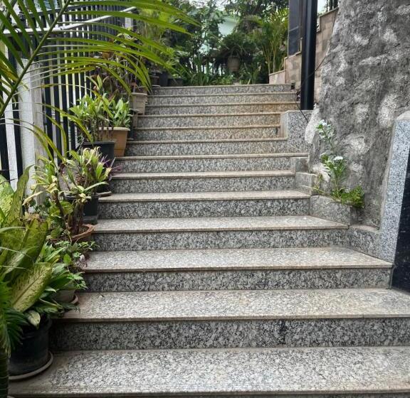 آپارتمان 1 خوابه با بالکن, Beltola Serenity Homestay