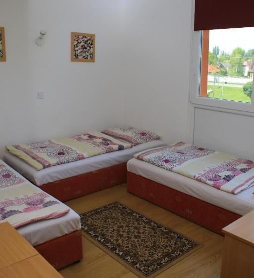 スタンダード４人部屋, Touring & Sport Hotel Siófok