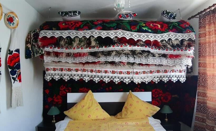 Люкс 2 Спальни, Pensiunea Casa Godja