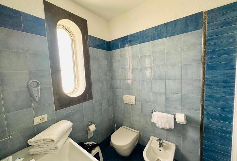 Четырехместный Номер Стандарт, Boutique Ischia