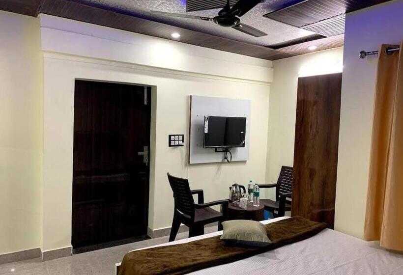 디럭스 룸, Goroomgo Tapovan Residency Haridwar   Excellent Service Recommended