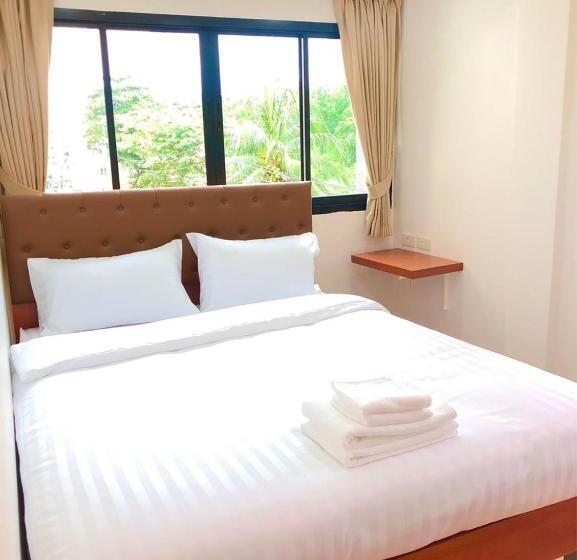 Номер Deluxe, The Lodge Pattaya