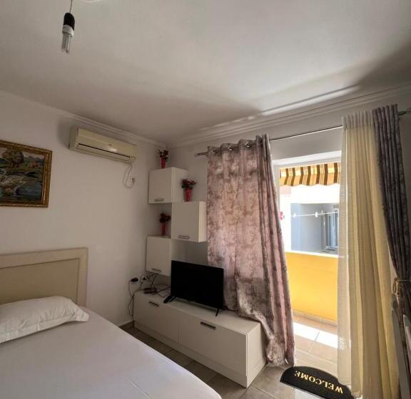اتاق استاندارد با بالکن, Almer S Rooms
