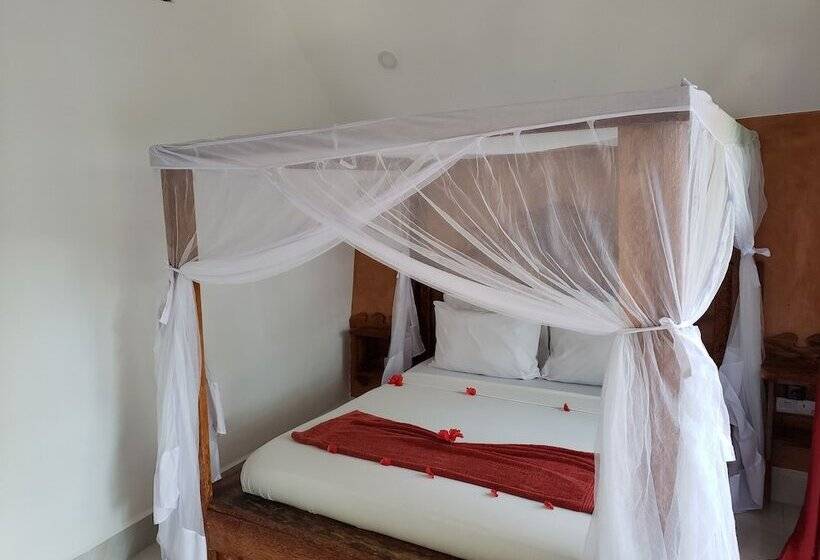 اتاق استاندارد یک تخته با بالکن, Sagando Bungalows