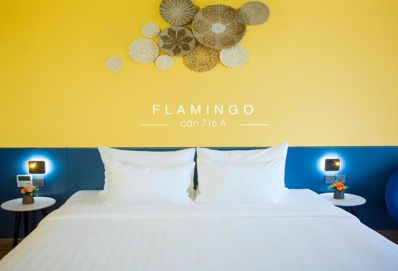 استودیو استاندارد با تخت کینگ, Flamingos Hải Tiến