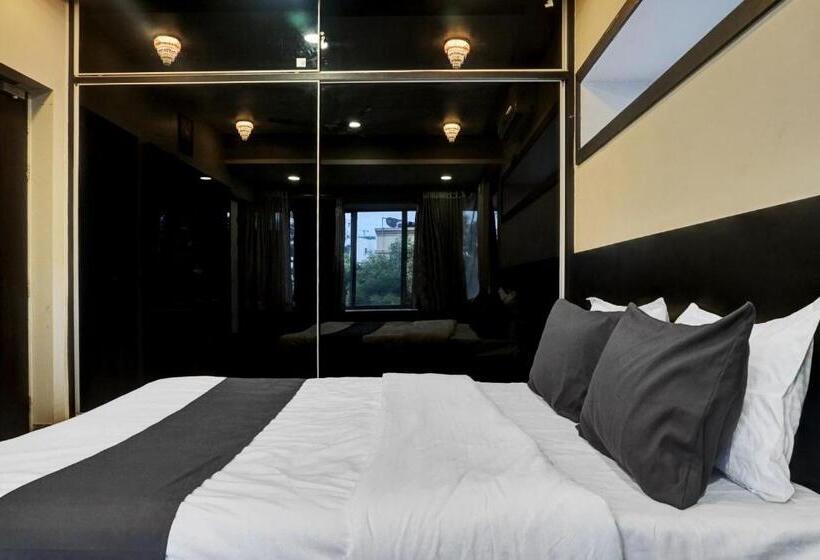Трехместный Номер Классика, Oyo Hotel Krishna Residency