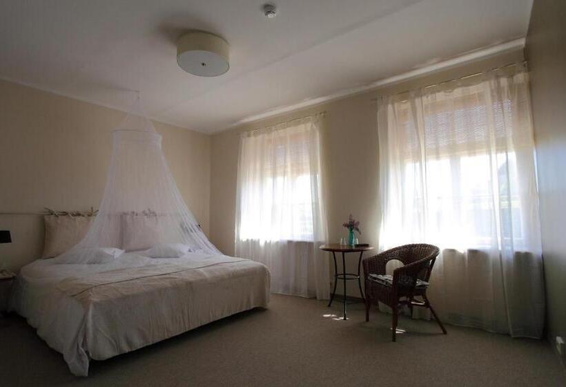 اتاق لوکس, Kuursaal Guesthouse