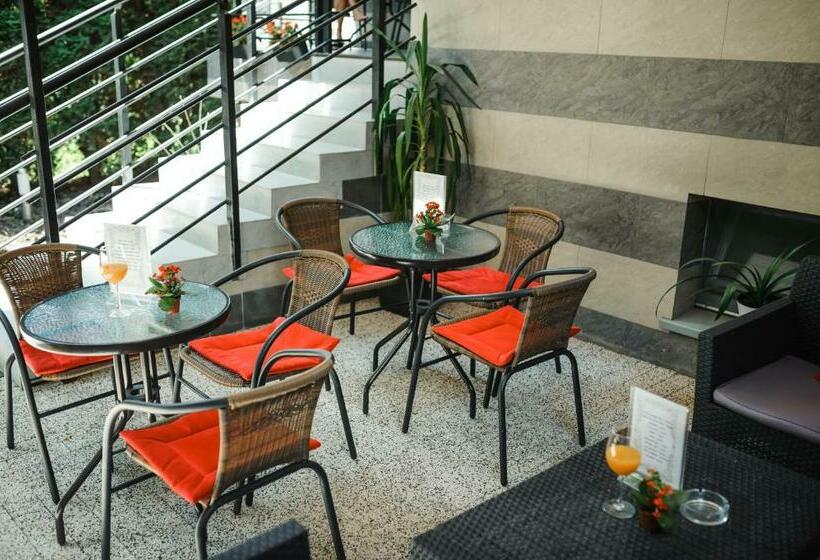 اتاق راحتی, Tiptop Hotel City Center