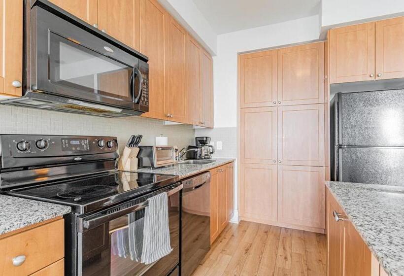 带1个卧室的公寓, Burnhamthorpe Residence