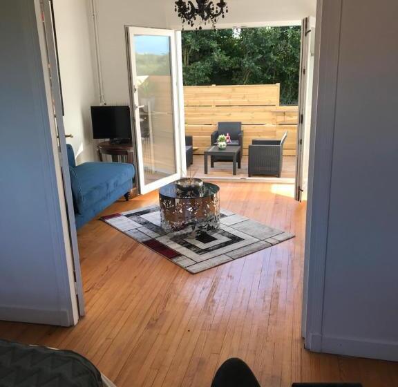 Номер Стандарт с Террасой, Sangatte Guest House   Studio Terrace   Seafront