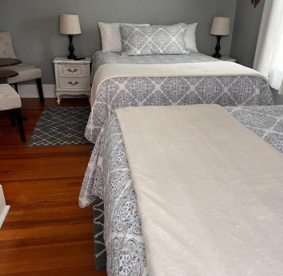 Номер Стандарт Совместная Ванная, Hudson House Bed And Breakfast