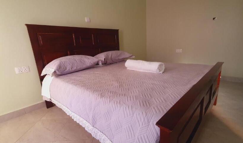 اتاق استاندارد یک نفره, Amen Guest House Near Airport