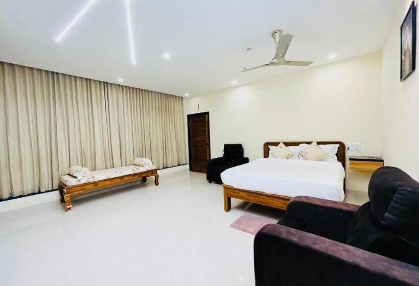 Номер Superior, Gokulam Grand