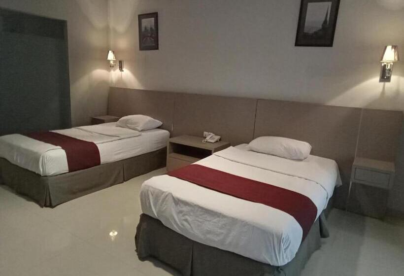 스탠다드 룸 풀장 전망, Resort Prima Cipayung