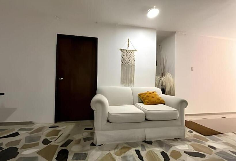 패밀리 룸, Gl Hostal Habitacion Familiar
