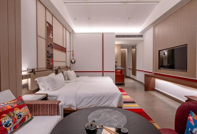 Premium room w/ mountain view, Indigo Lugu Lake, An Ihg