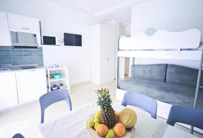 سوییت خانوادگی, Villa Del Gaudio Rooms & Apartments
